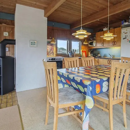 Asel - 1km From The Sea By Interhome *